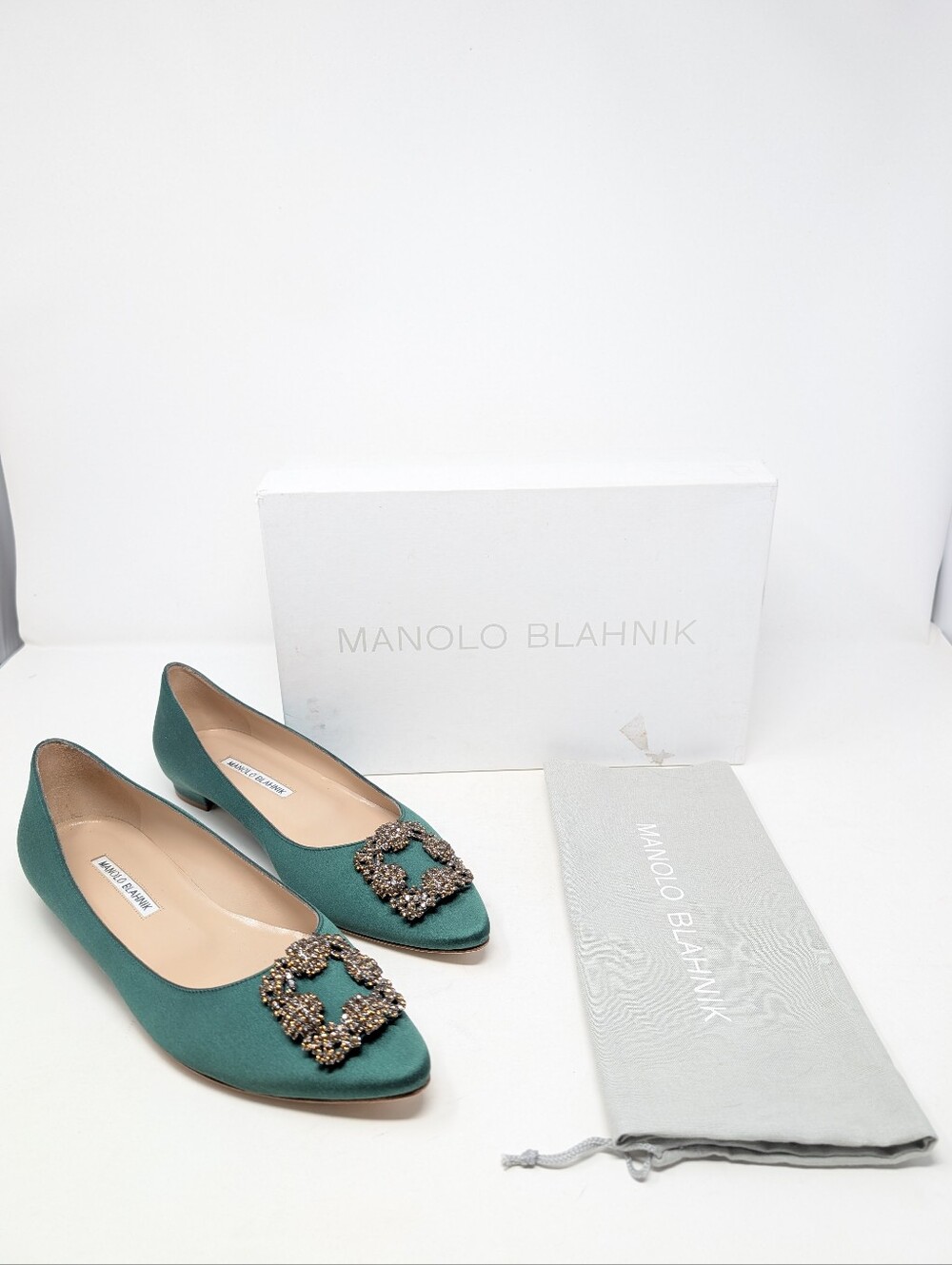 Manolo Blahnik Hangisi Green Silk Ballet Flats Crystal Buckle Size 39